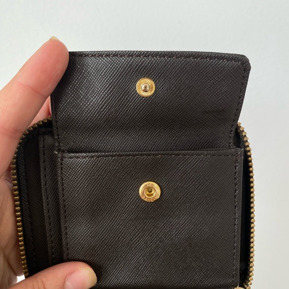 Michael Kors Wallet - Picture 2 of 8